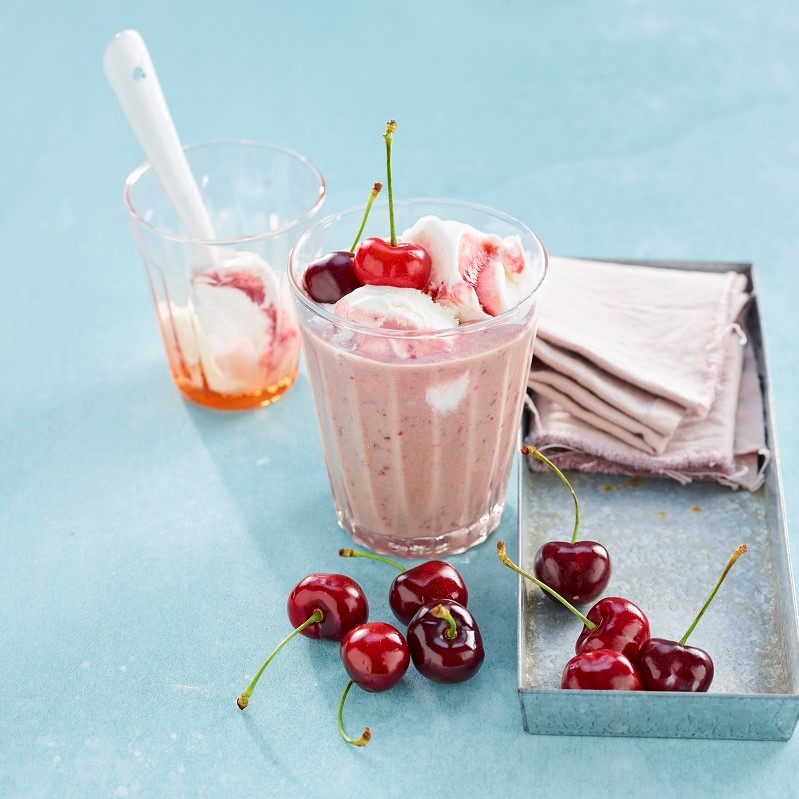 Super Smoothie Ciliegia, Banana e Mandorla con Gelato Variegato all’amarena