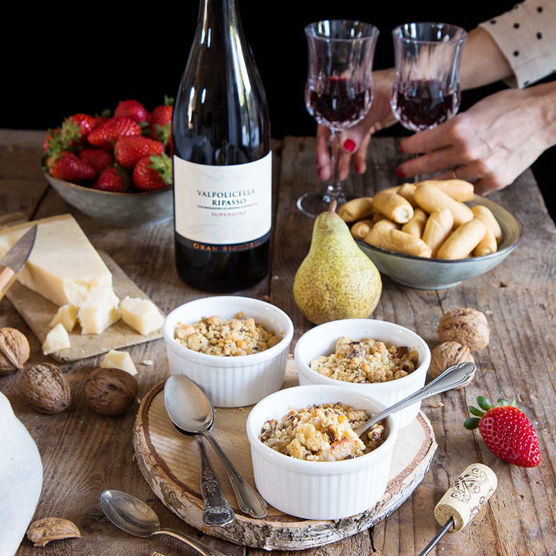 Crumble salato con pere grana e noci