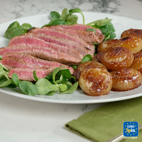 Tagliata con cipolle in agrodolce